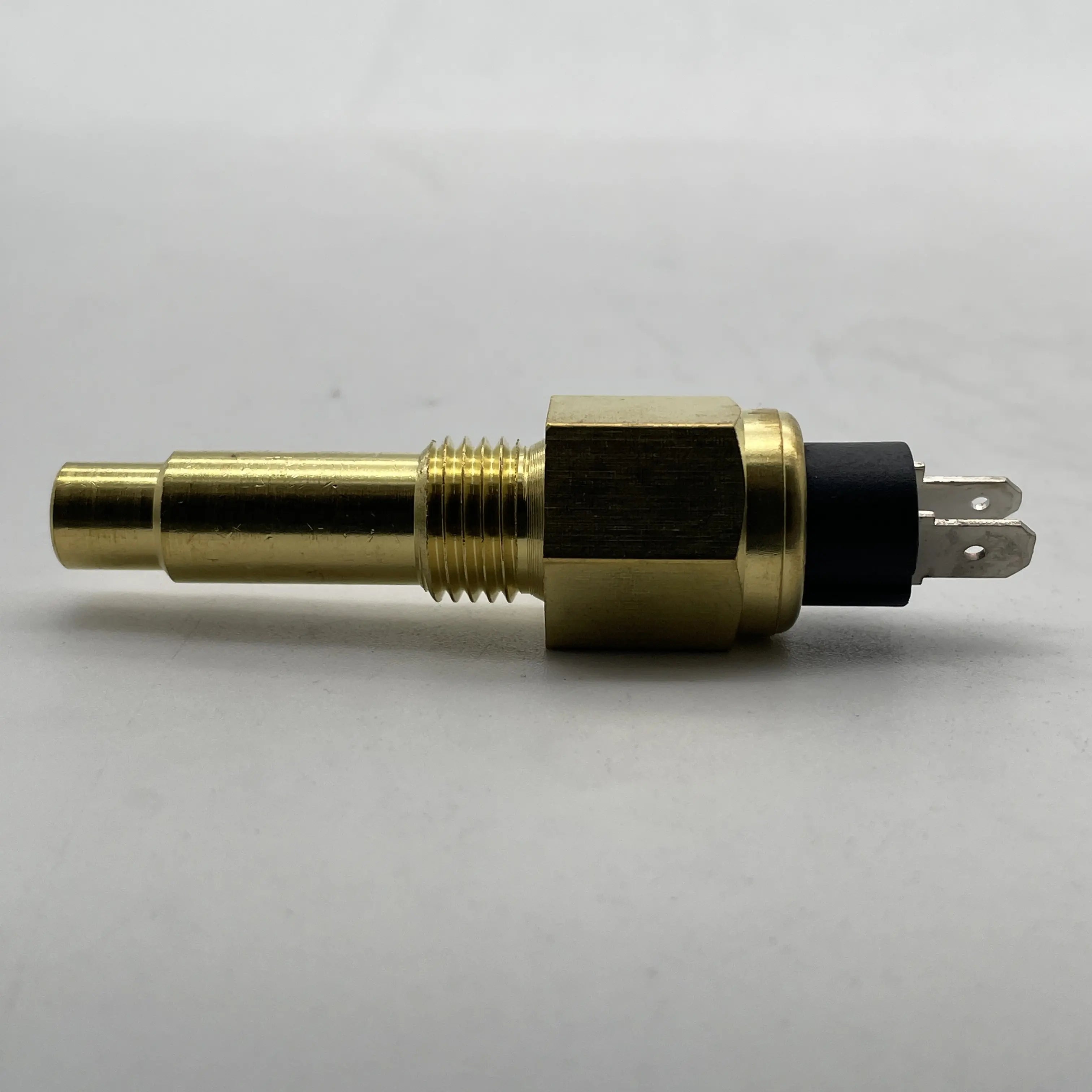 Genie 102686GT - Oil Temp Sensor, Deutz F4L2011 alternate view 1