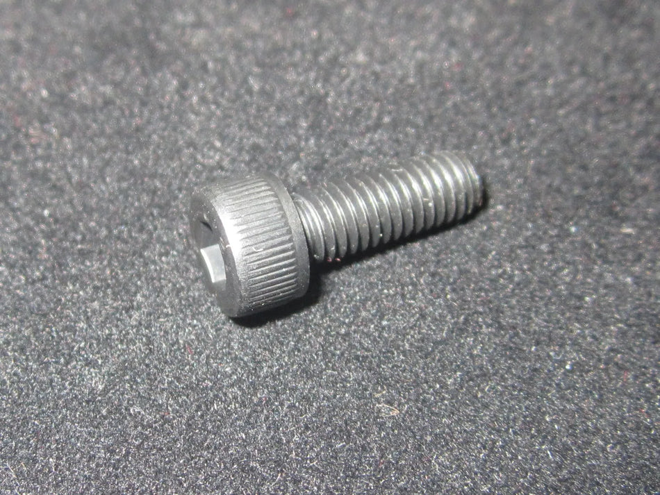 JLG Part # 10731472 – Screw