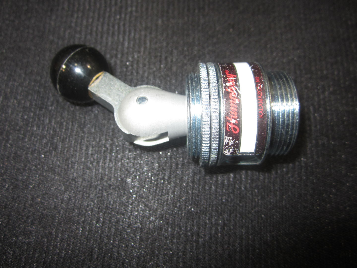 JLG Valve Air 2 Way Manual 18 N 125V 3 10 22 replacement part image