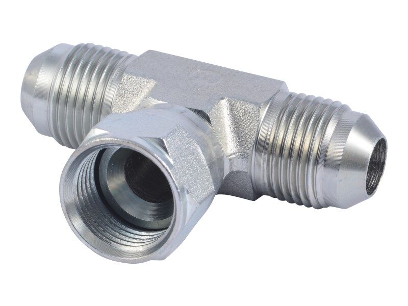 JLG Part # 2220383 – Adpt,Tb Jic/Fsjic/Jic 8-8-8 Fg