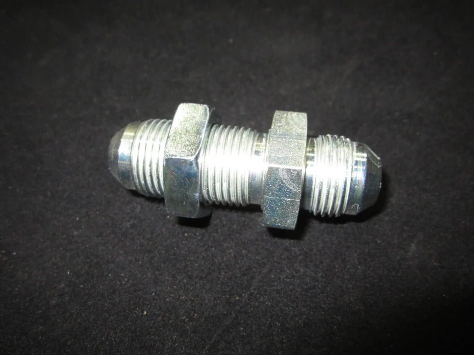 JLG Part # 2230025 – Fitting