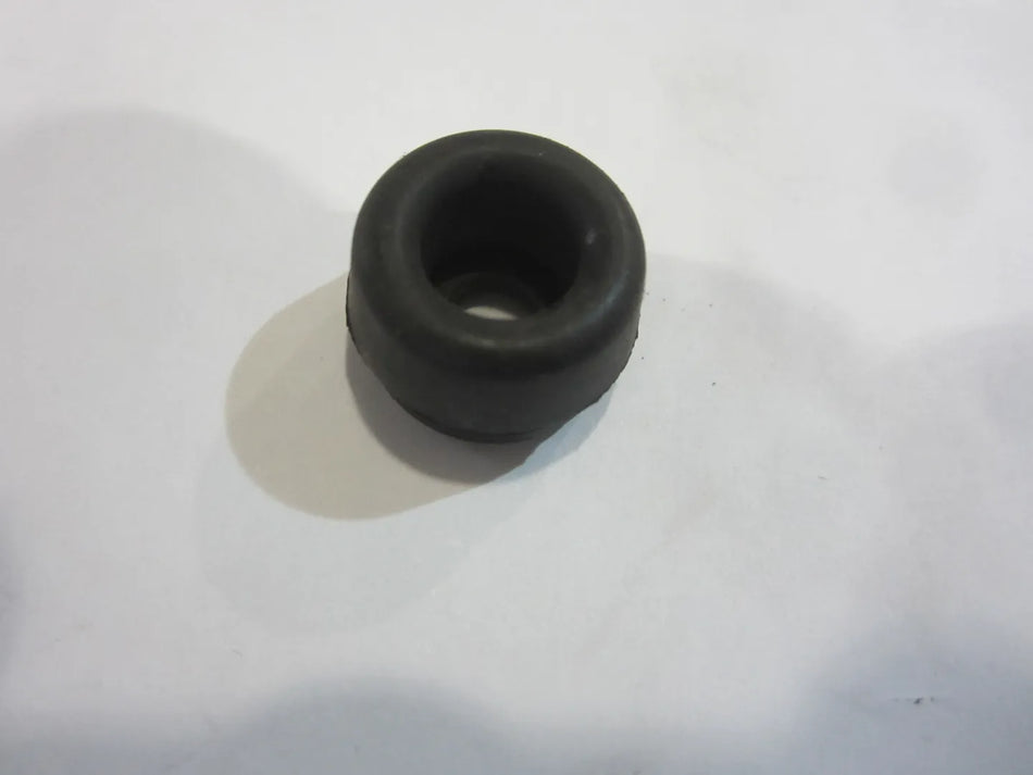 JLG Part # 2540025 – Grommet