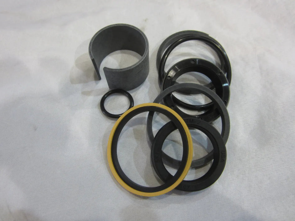 JLG Part # 2901242 -  Seal Kit