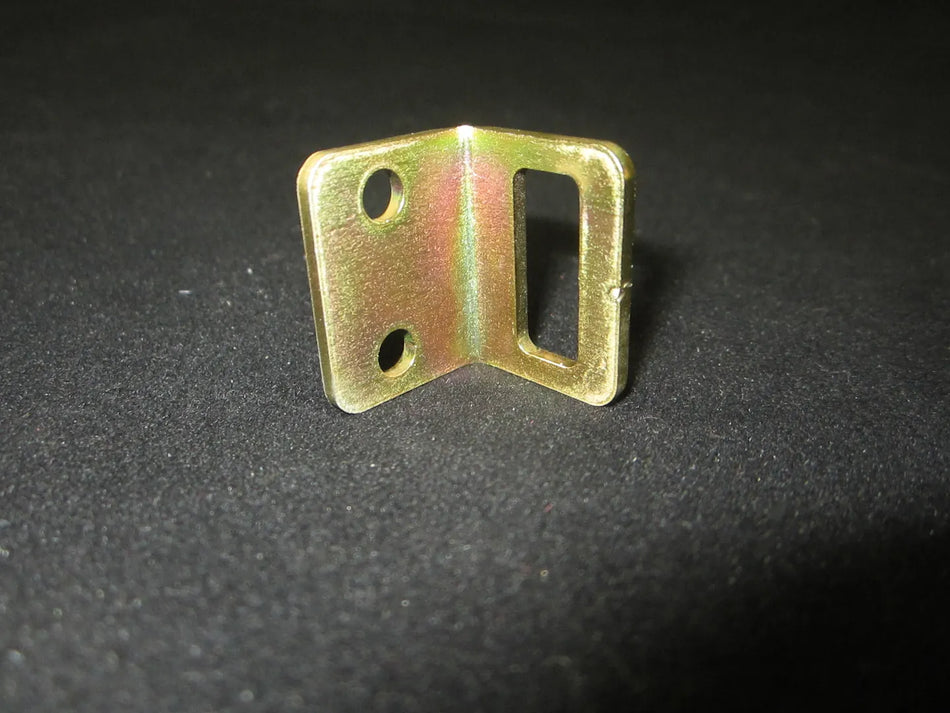 JLG Part # 2940178 – Latch