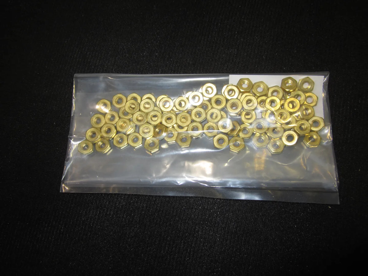 JLG Nut Spechex8 32Brassqty100 3300379 100 replacement part image