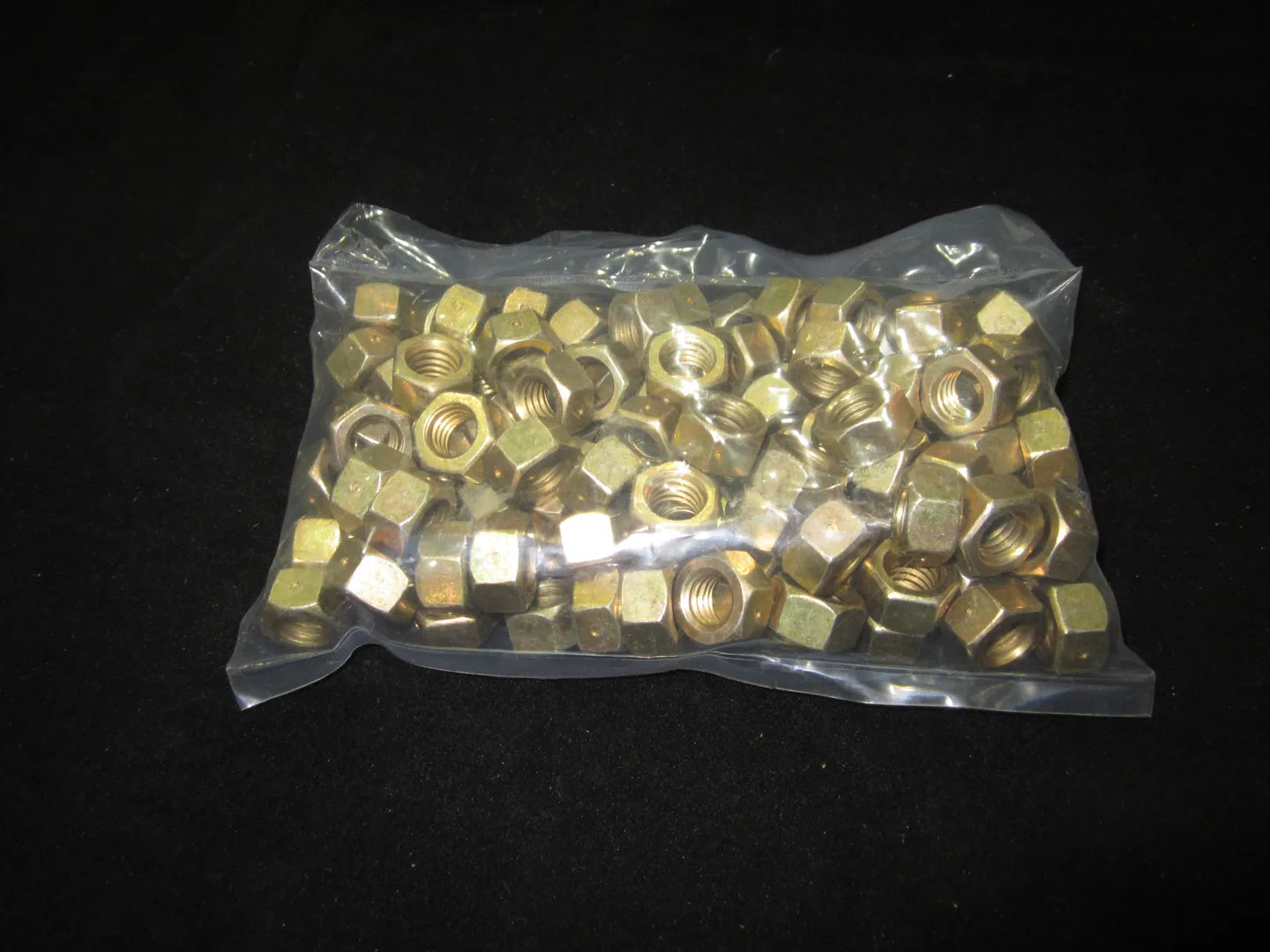 JLG Nut Hex375 16 Lockqty100 3311605 100 replacement part image