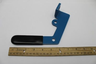 Genie 46347GT HANDLE-LOCK,BATT.MOD,LEFT SIDE