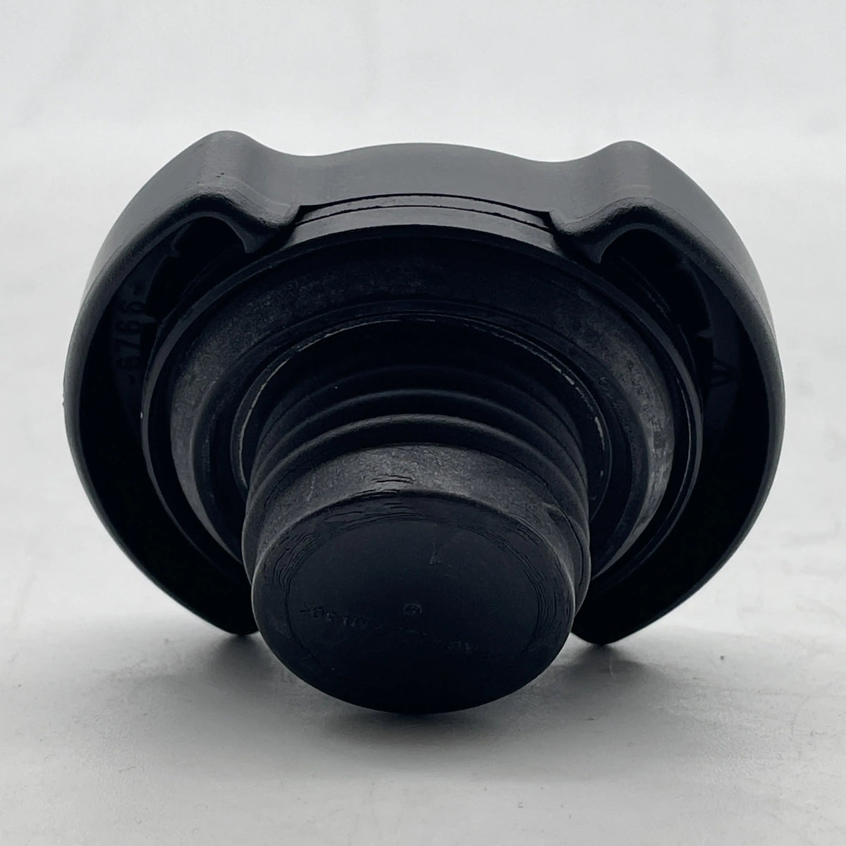 Genie - OIL FILLER CAP FOR LRG ENGINE - 49881GT alternate view 1