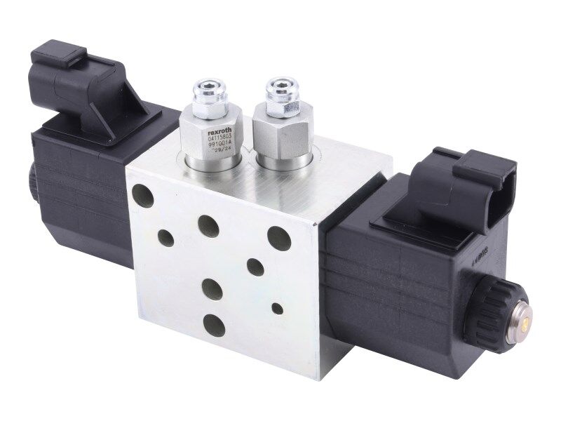 JLG Part # 70005892 – Steer Valve