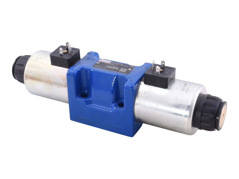 JLG Part # 70006955 – Directional Control Valve