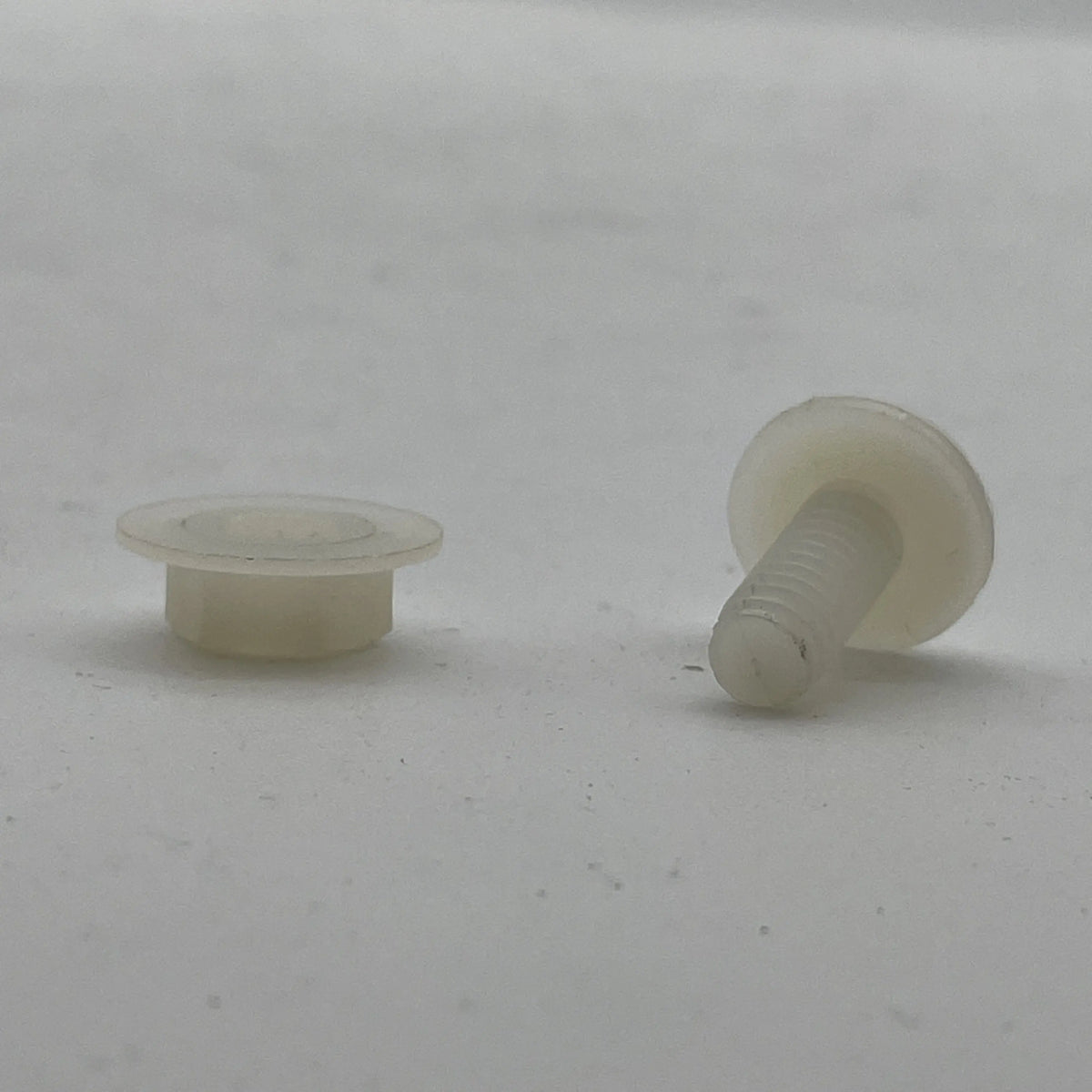 Genie - BOLT SET,NYLON,1/4-20 W/NUT - 75050GT alternate view 2