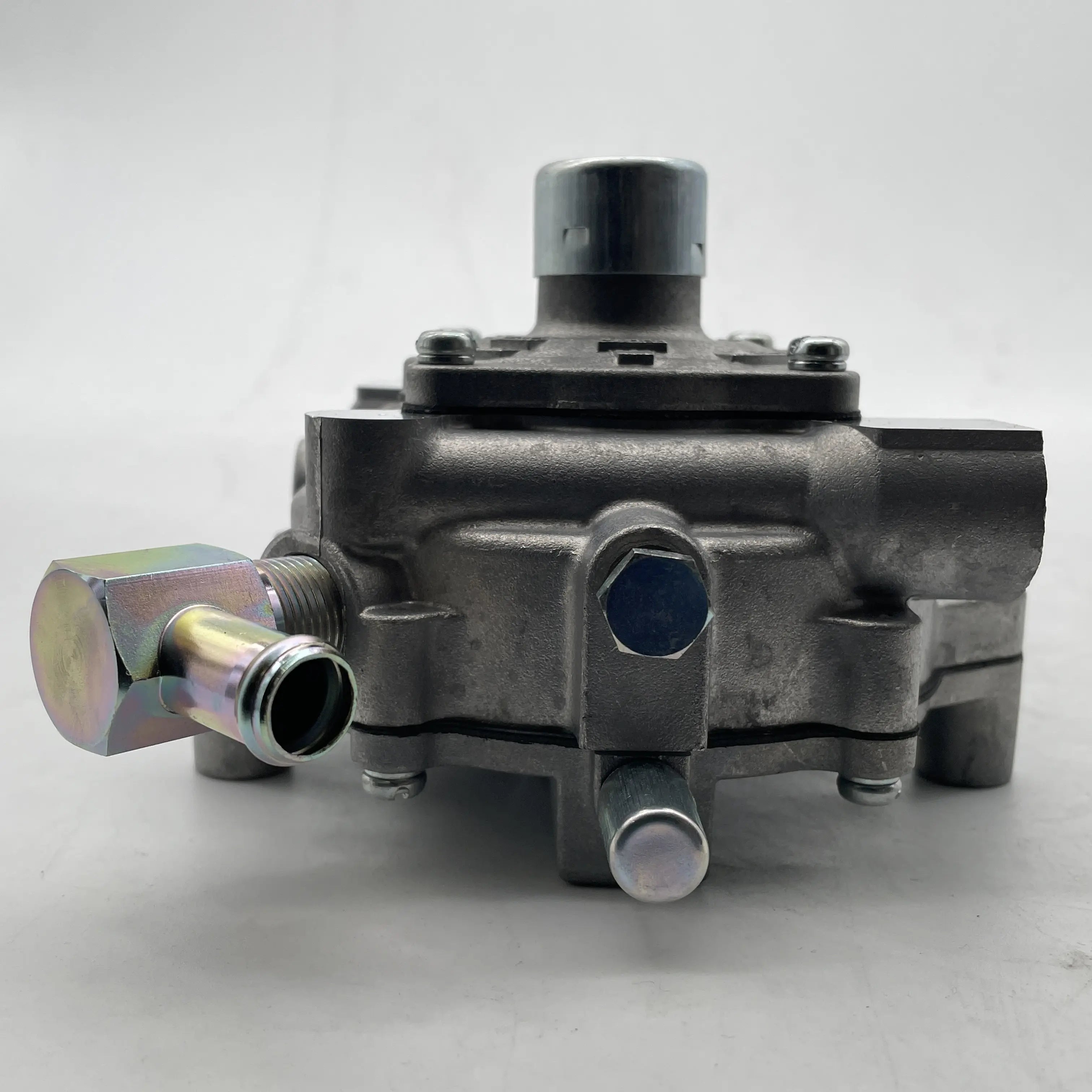 Genie - REGULATOR,LPG,KUBOTA,DF-752 - 97482GT alternate view 2