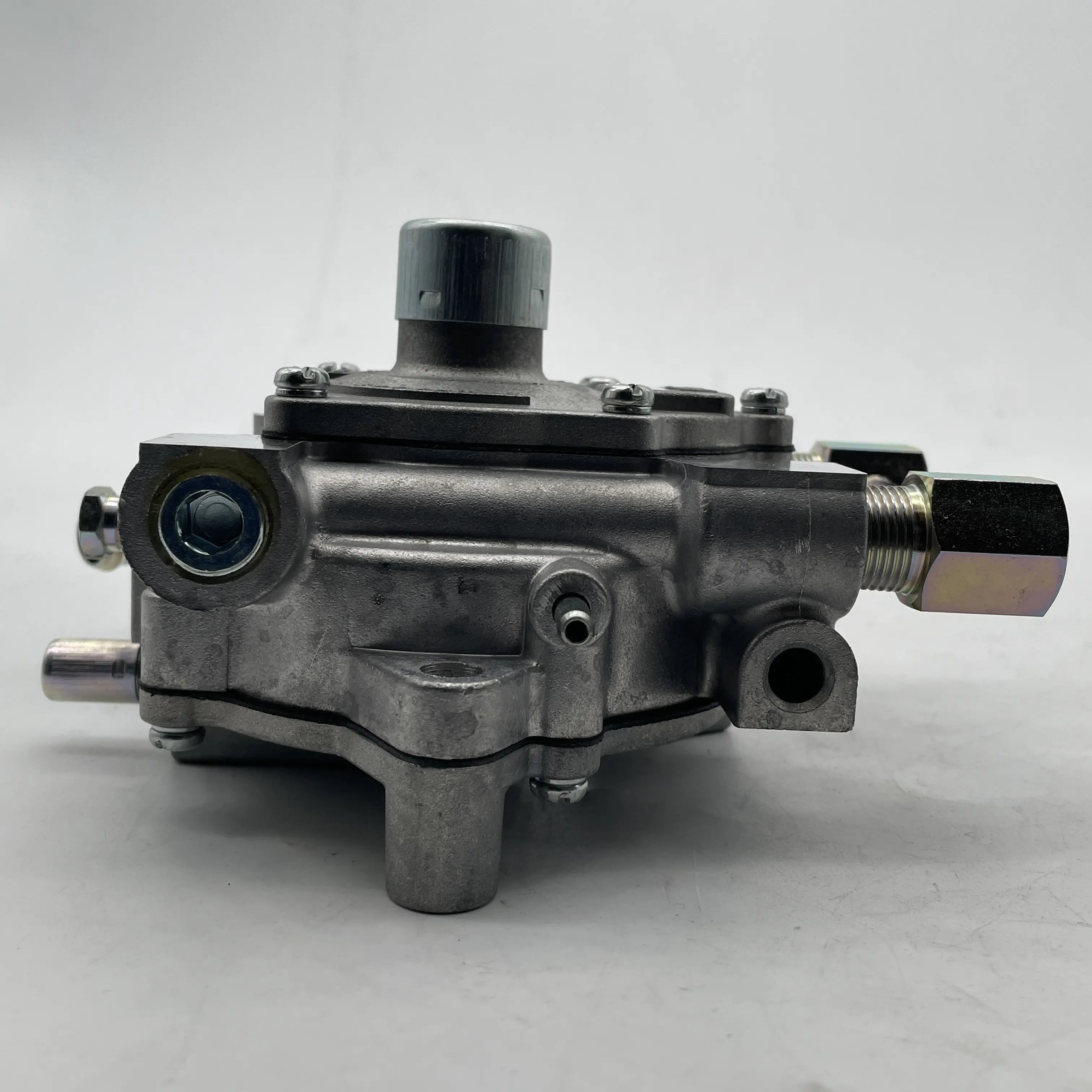 Genie - REGULATOR,LPG,KUBOTA,DF-752 - 97482GT alternate view 5