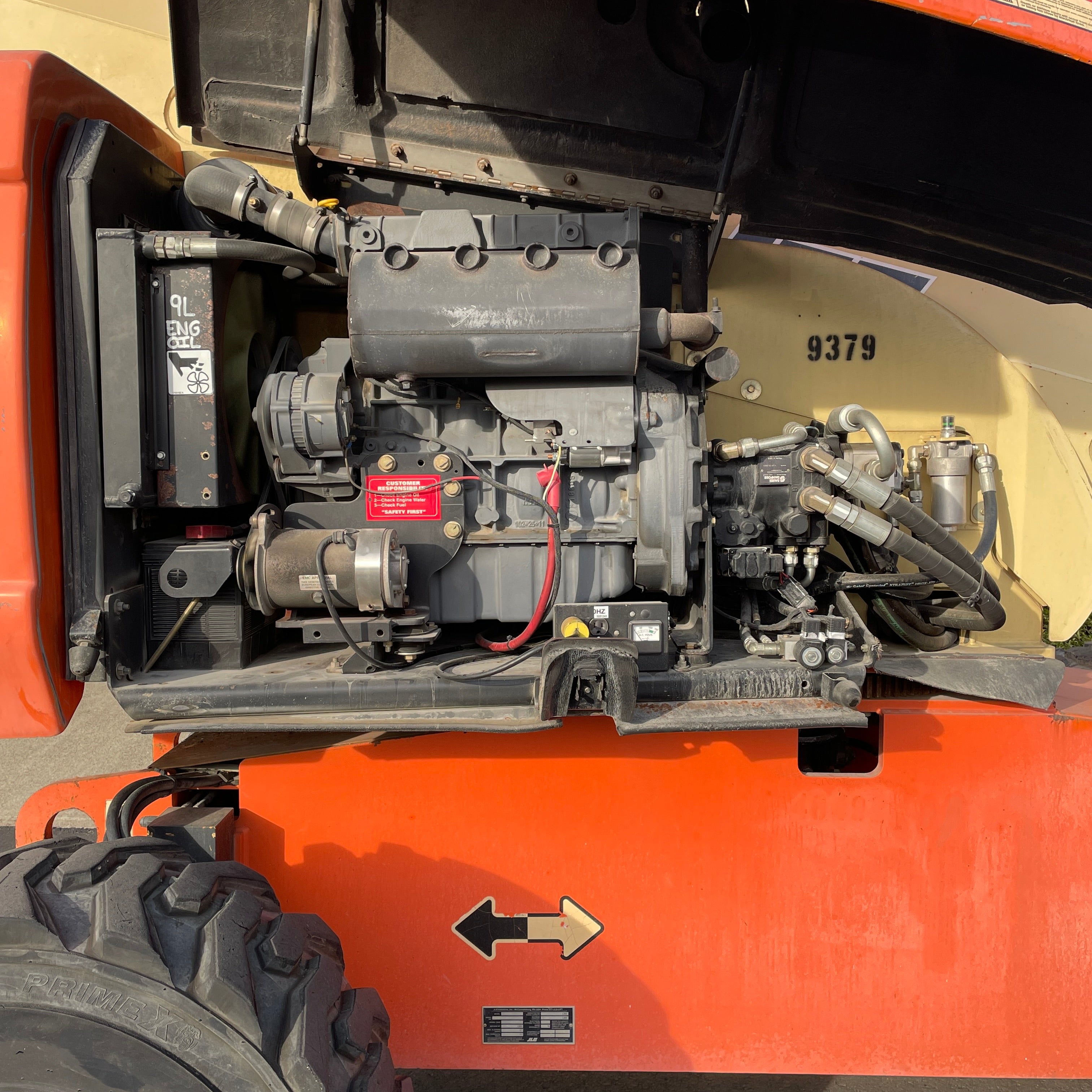 jlg 600s engine bay hours meter low hours: 7206